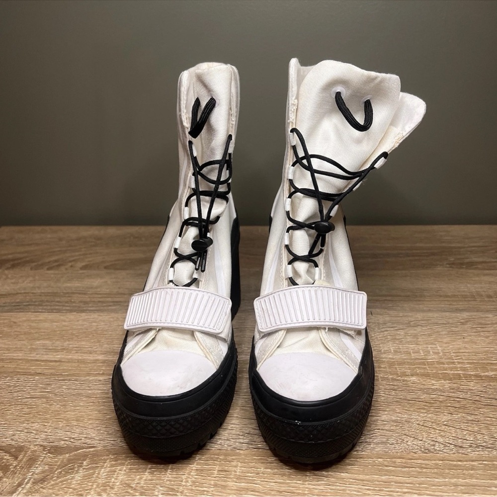 Converse Women’s Chuck Taylor All Star GR82 Extra-High Boots – Platform – Size 6 - Picture 2 of 6